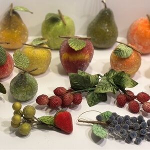 22 Pc Beaded/Sugared Fruit Centerpiece Decor Display Granny & Cottage Core Fancy